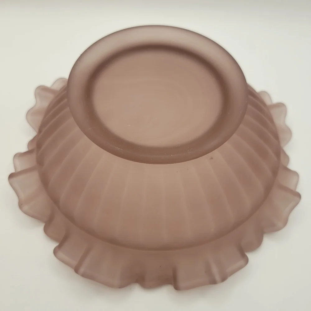 Vintage Amethyst Purple Satin Frosted Glass Bowl Candy Dish Ruffled Edges. - Picture 8 of 10